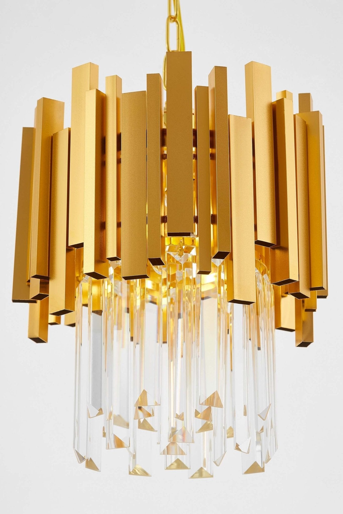 CLASSIC GOLD CRYSTAL CHANDELIER FERA D25 - LuminaLux