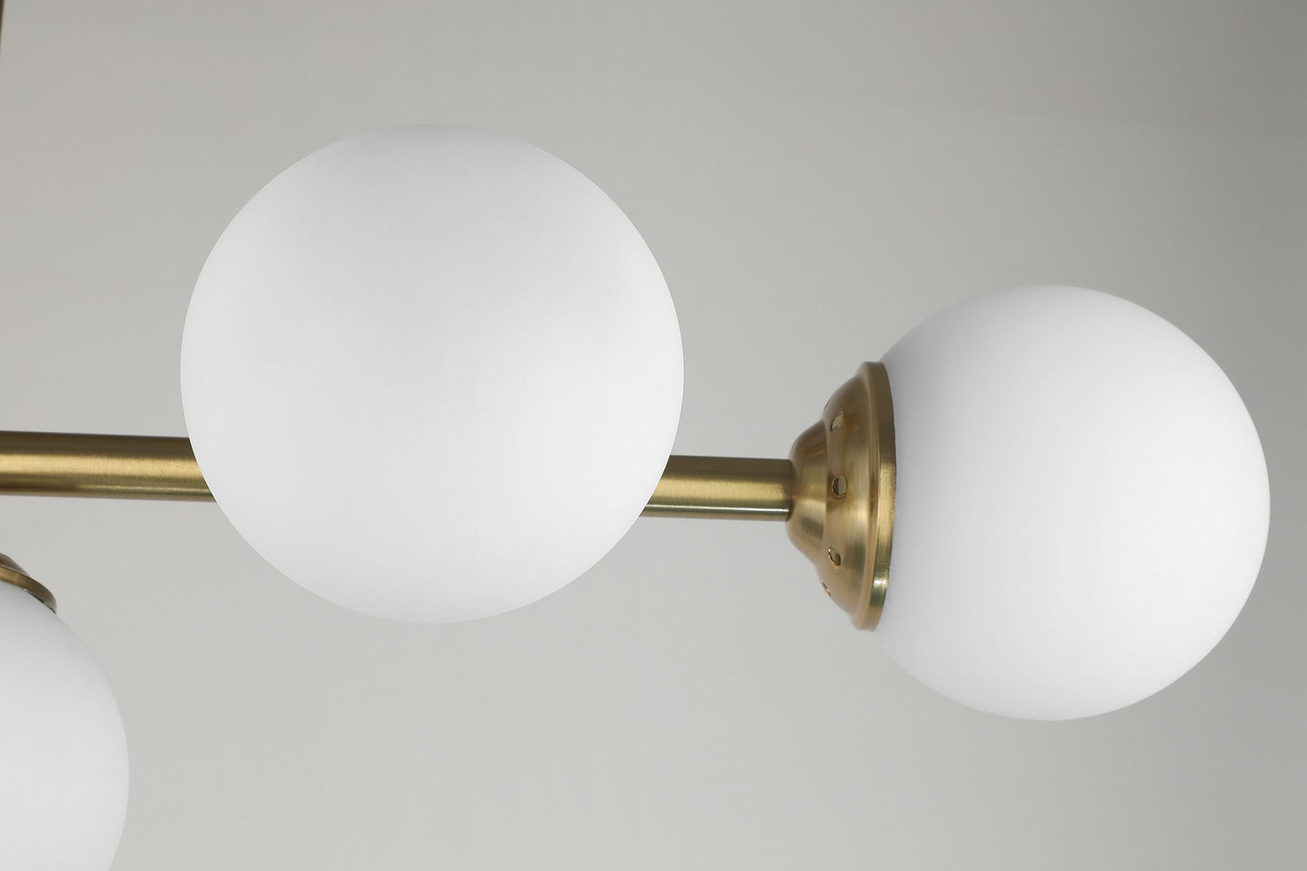 MODERNE HÄNGELEUCHTE IN GOLD GEBÜRSTET FINO W5